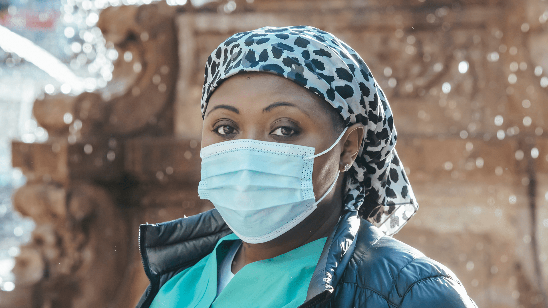 Women wearing a facemask